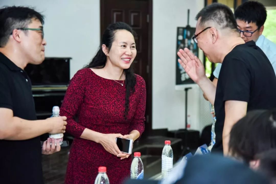 在清华上课的6小时我们经历了什么2019蓝鲸财经青年传媒人论坛干货