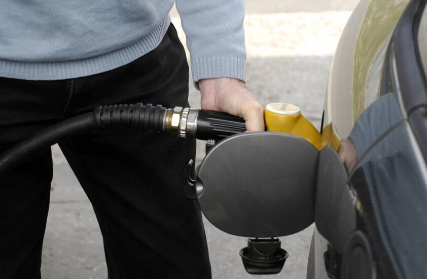 油价“一夜突变”今天10月11日调整后全国加油站92、95汽油最新售价