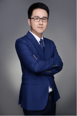 嘉宾介绍:杨龙:城连传媒董事长,果酱传媒联合创始人.