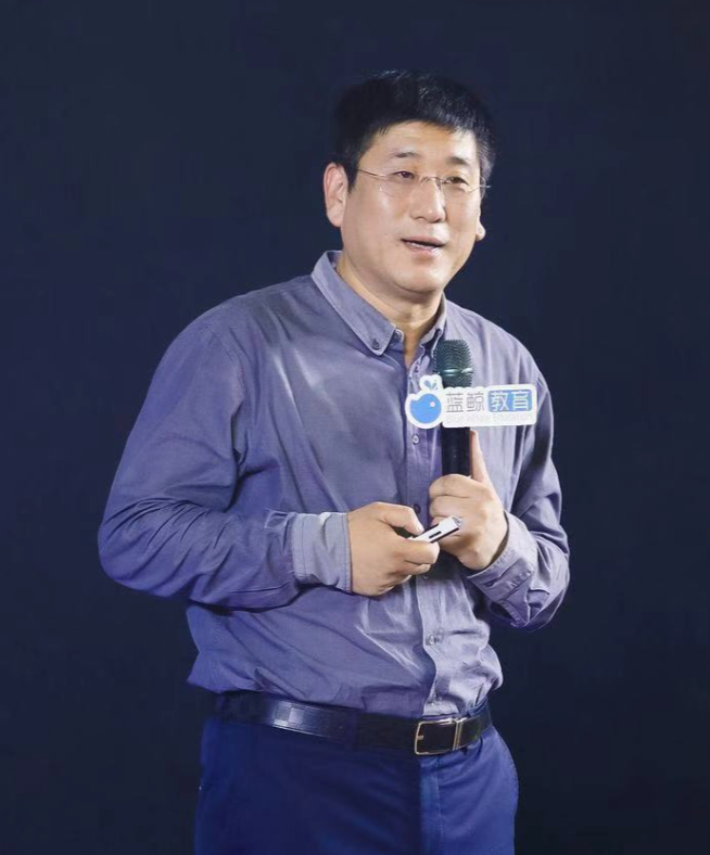皖新传媒董事长曹杰:传统文化企业需因时而变-蓝鲸财经