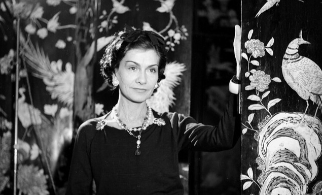 设计出著名的“小黑裙”，去世48年后她仍在引领世界潮流！