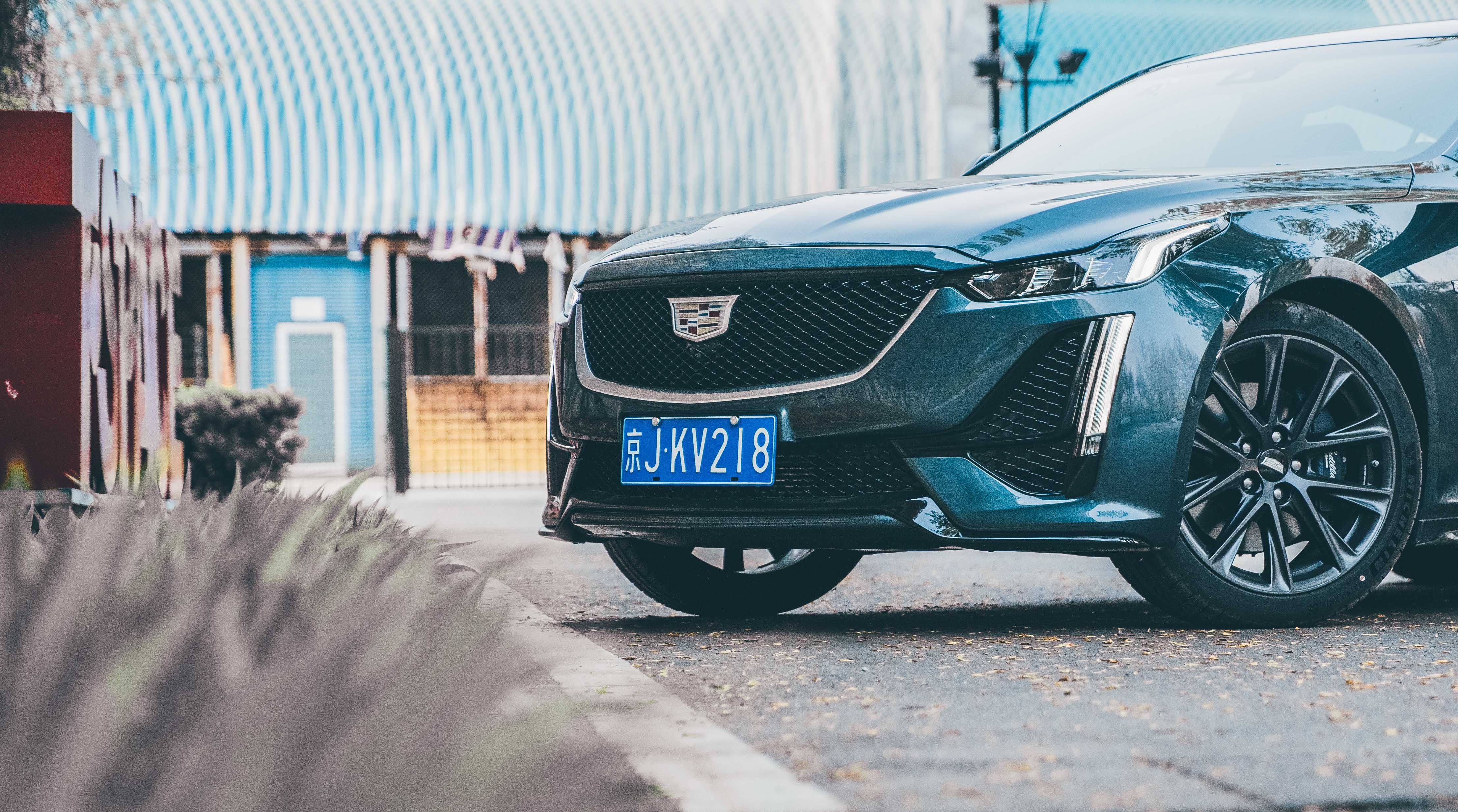 凯迪拉克CT5 28T铂金运动版丨首席出行官