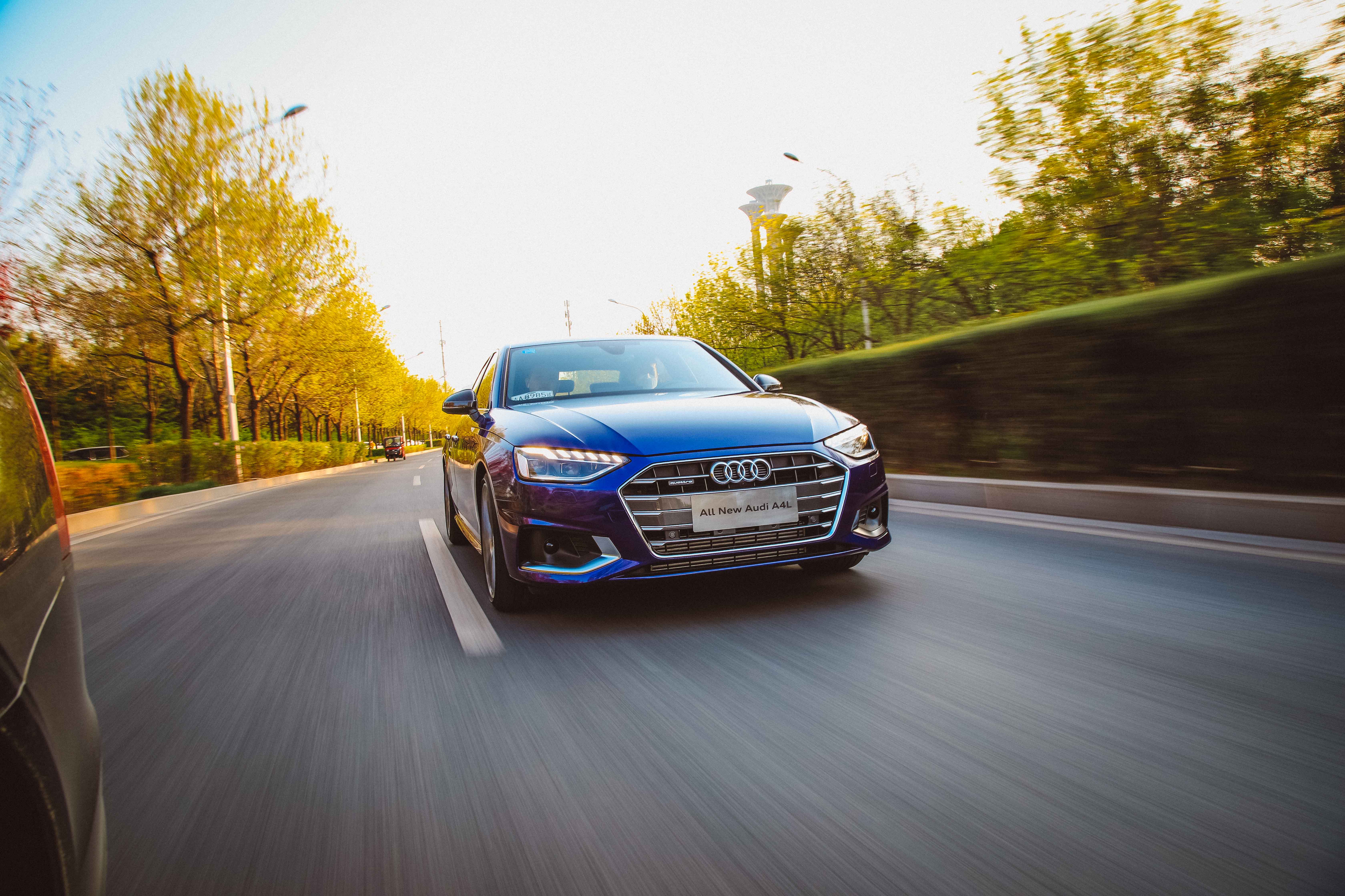 图为：2020款奥迪A4 45TFSI