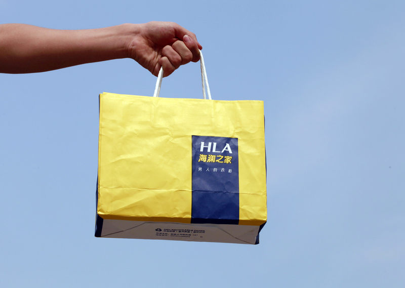 海澜之家上半年净利润腰斩存货居高不下男人的钱太难赚了