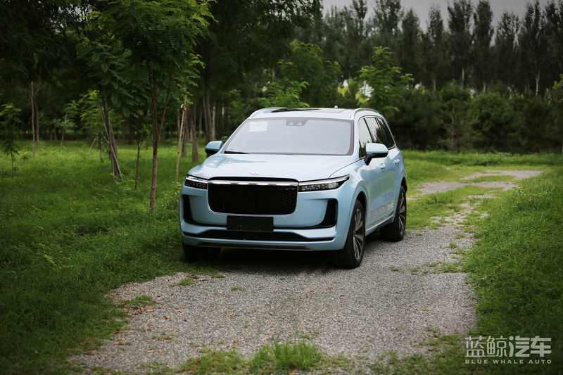 蓝鲸试驾丨理想one我笑他人看不出穿