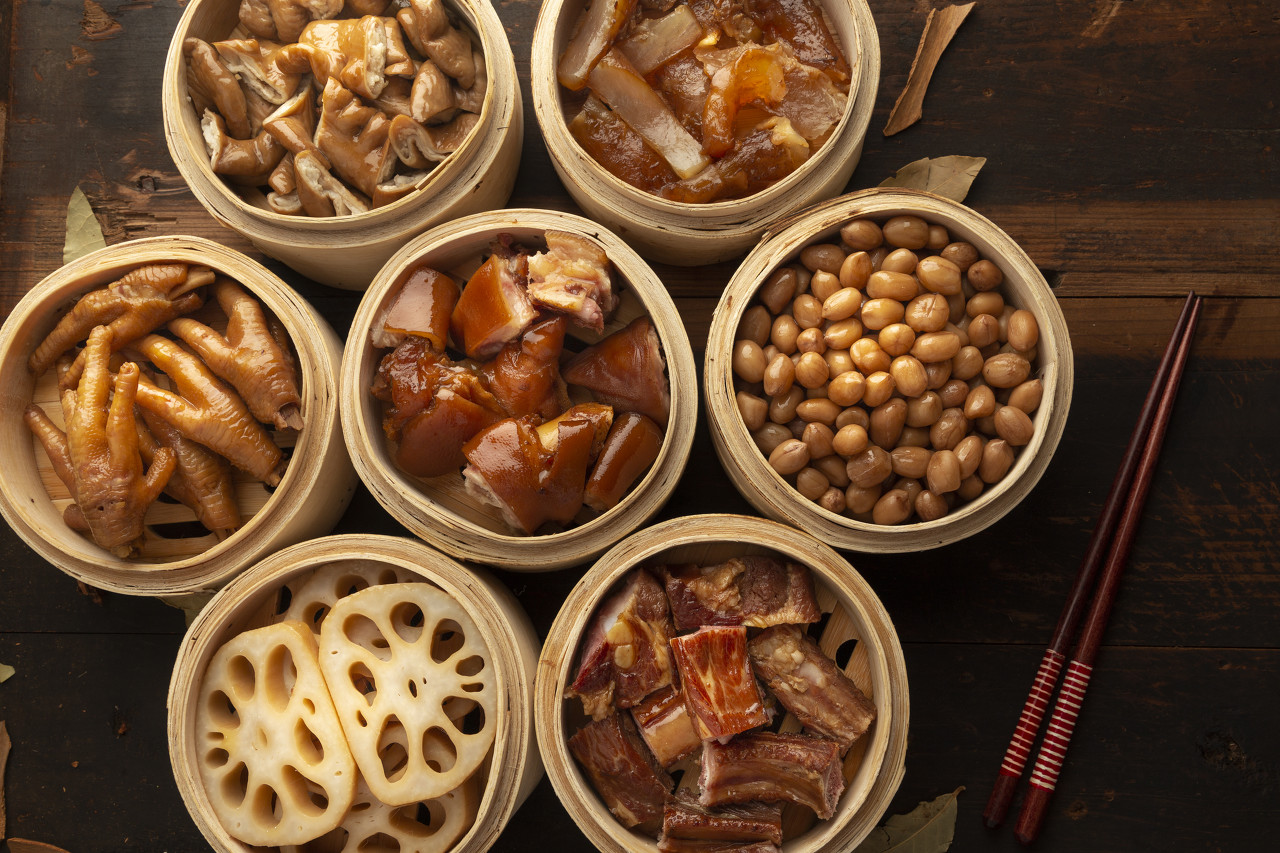 黄金周餐饮板块或迎拐点海底捞广州酒家领跑细分行业