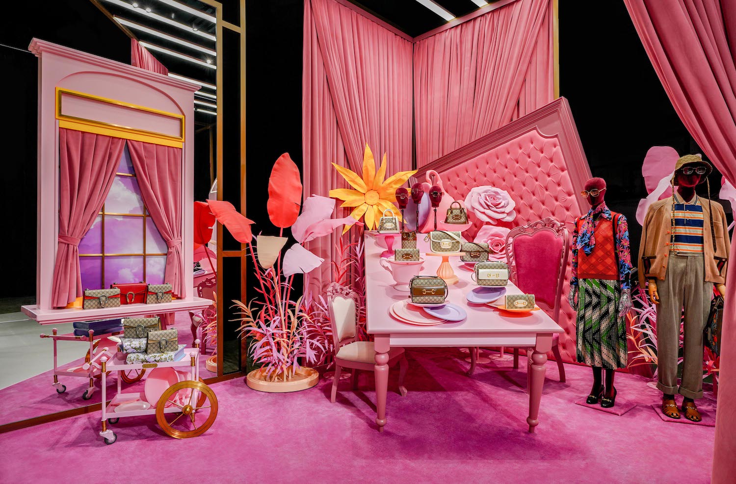 全球奢侈品品牌加速拥抱数字渠道gucci年度新品在天猫奢品首发