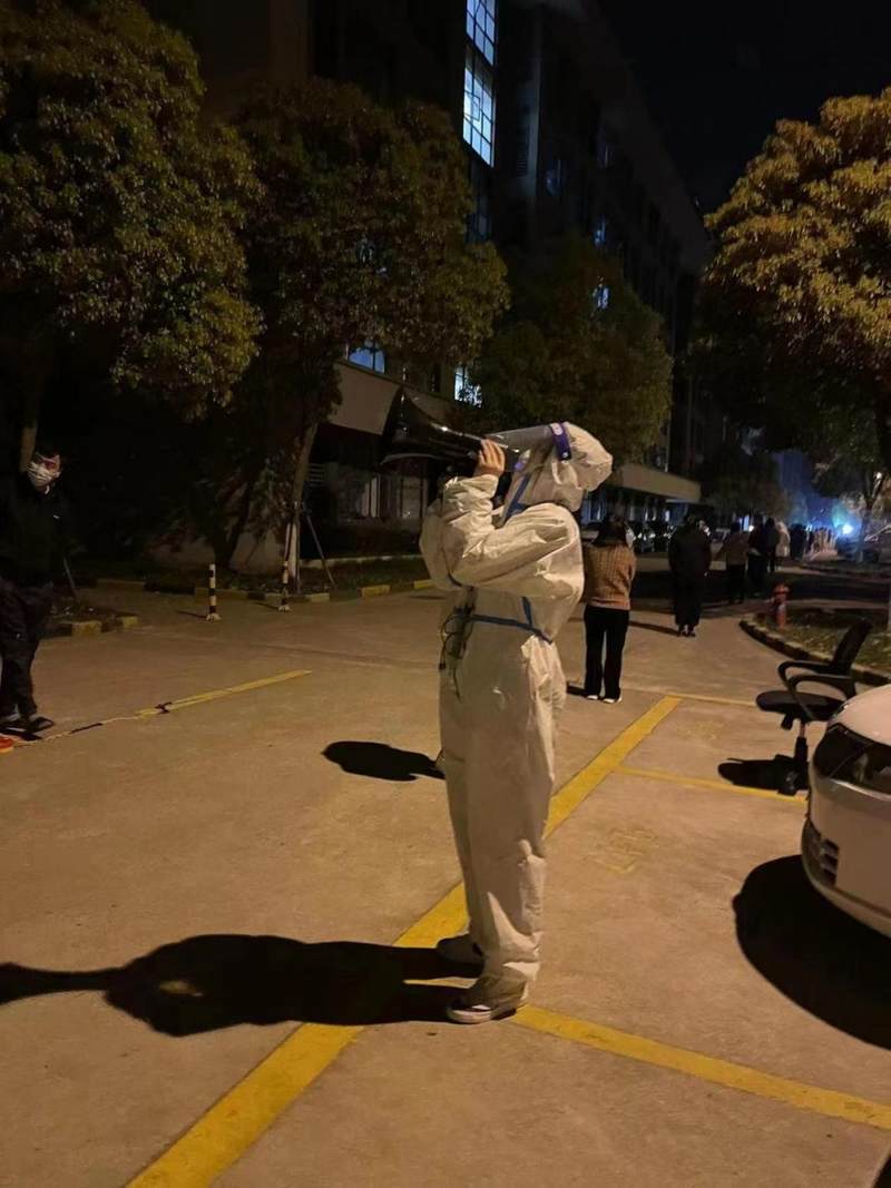 互联网抗疫战士群像吃住在公司长期战斗希望疫情后能好好睡一觉