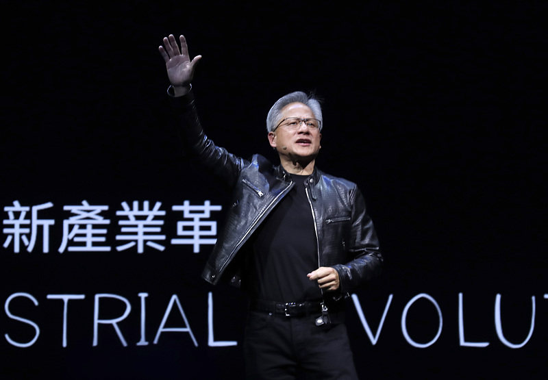 黄仁勋遇上技术派苏姿丰,一场ai芯片领域的华裔内战已然打响-蓝鲸财经